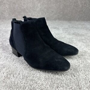 Aquatalia Pull On Black Suede Ankle Boots Heels Italy‎ Women's Size 7.5